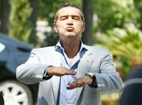 Video: Gigi Becali danseaza la nunta Gabrielei Firea!