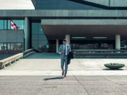 Certificarea profesională recunoscută: diferența dintre un curs oarecare și o calificare oficială